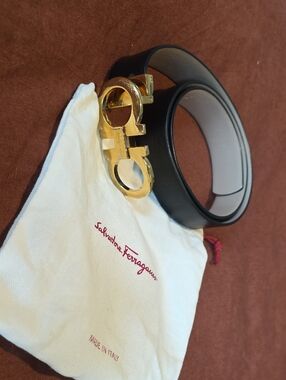 Salvatore Ferragamo Black/cream Reversable Leather Belt with Gold Gancini Buckle